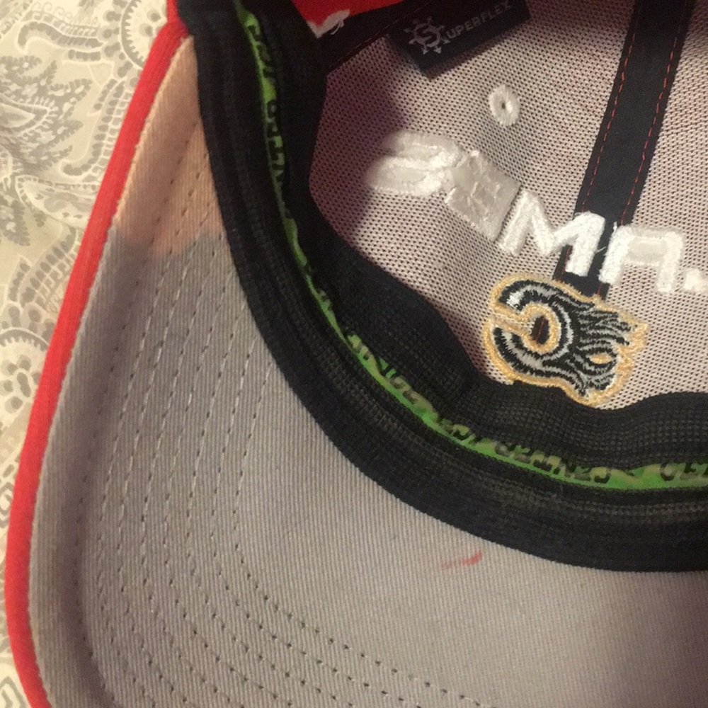 Calgary Flames Cap - Picture 3 of 6